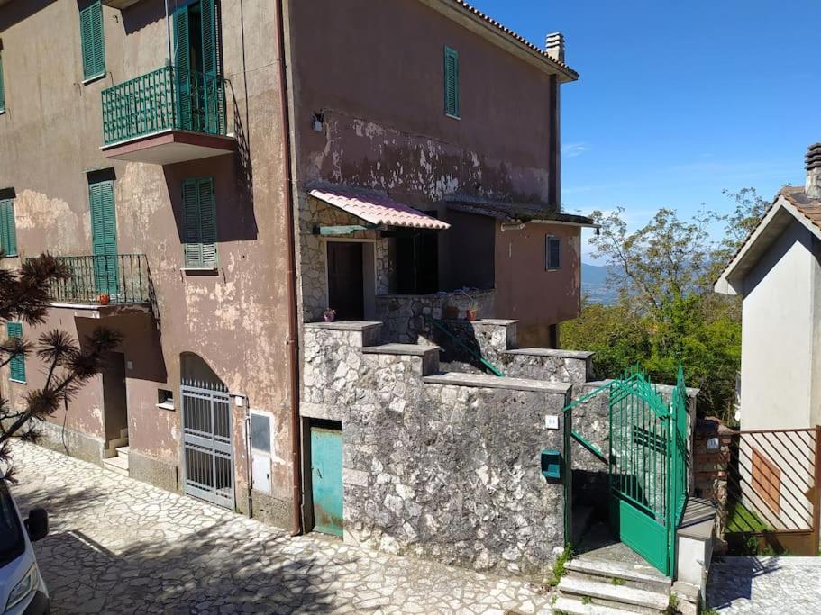 Апартаменты G-House Rocca di Cave Экстерьер фото